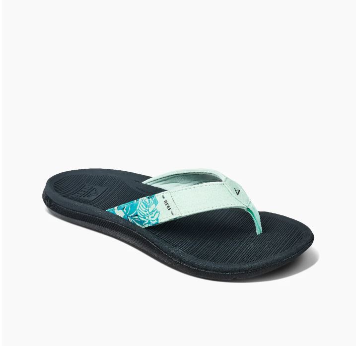 This is an image of Sandals Women Reef Women’s SANTA ANA Sandals