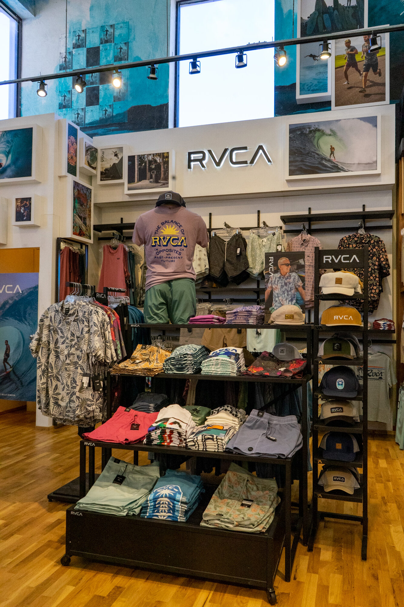 Maui Nix Store Tour
