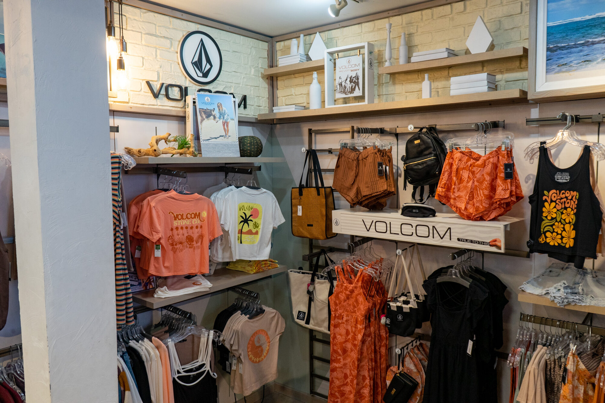 Maui Nix Store Tour