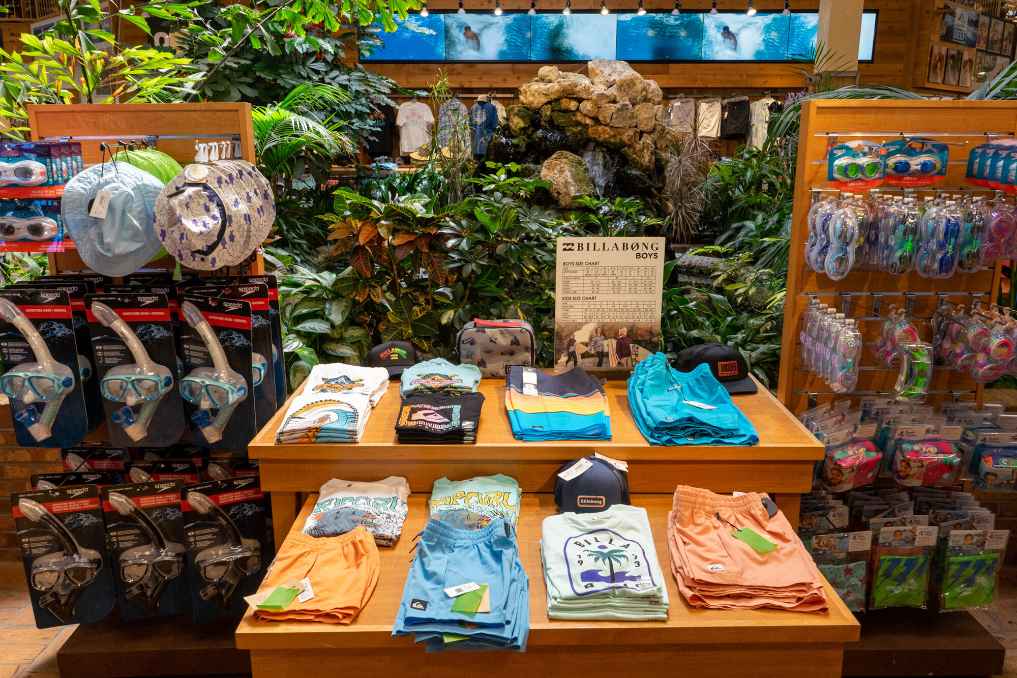 Maui Nix Store Tour