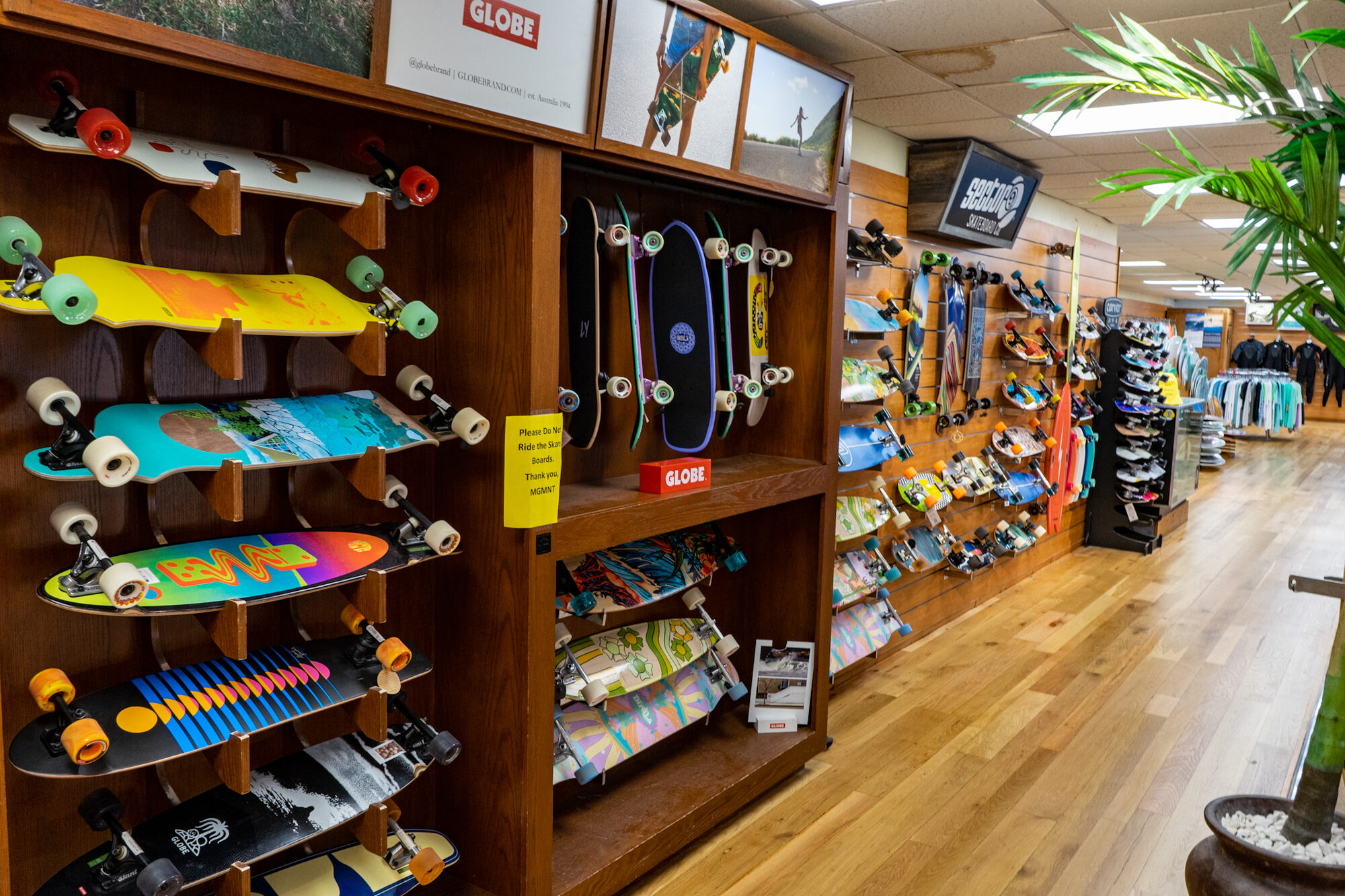Maui Nix Store Tour