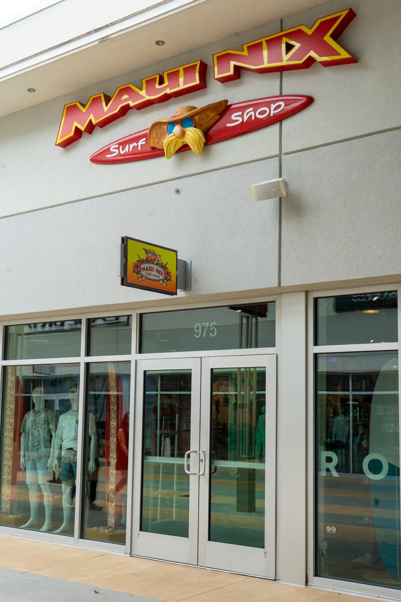 Maui Nix Store Tour