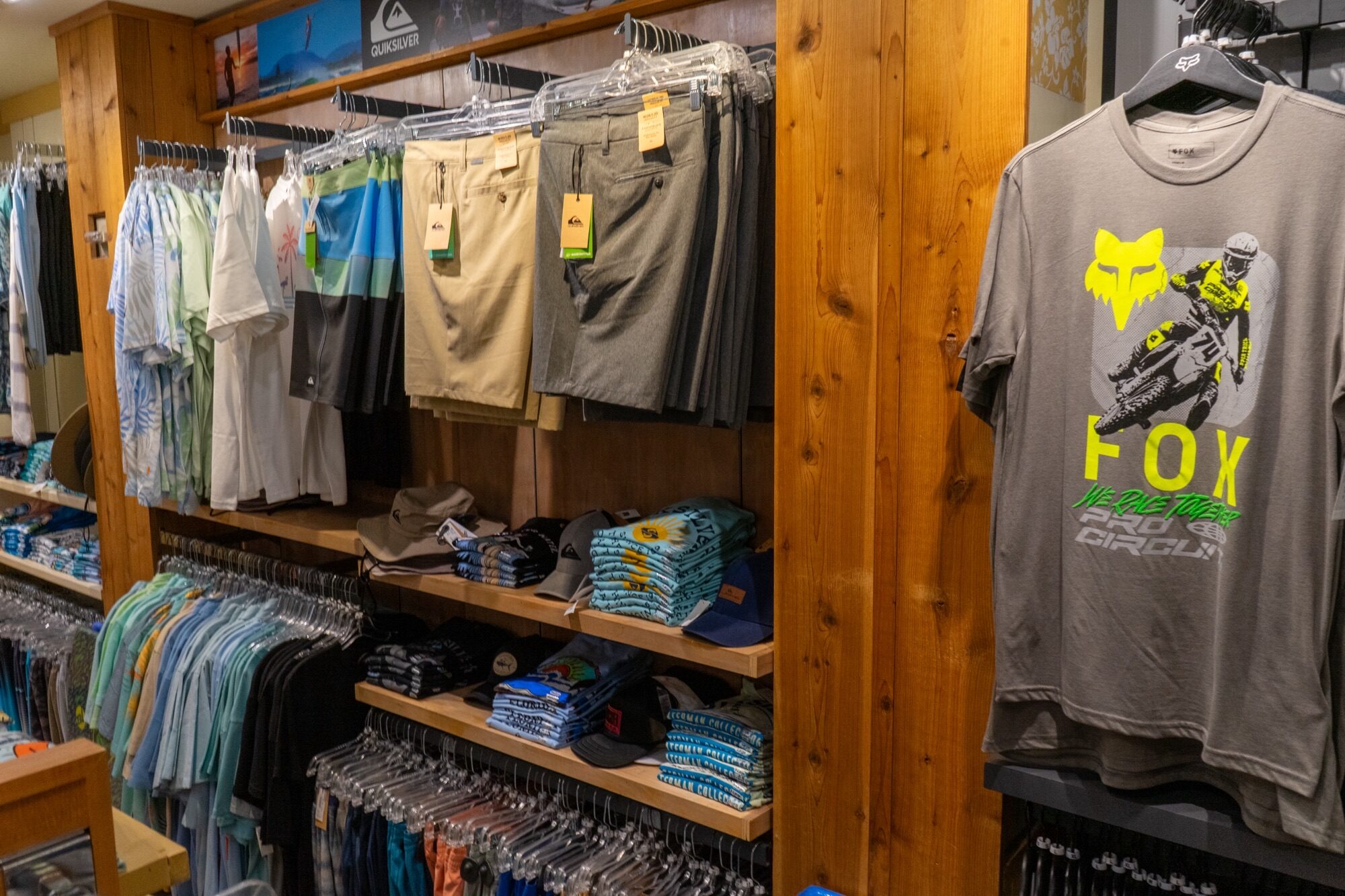 Maui Nix Store Tour