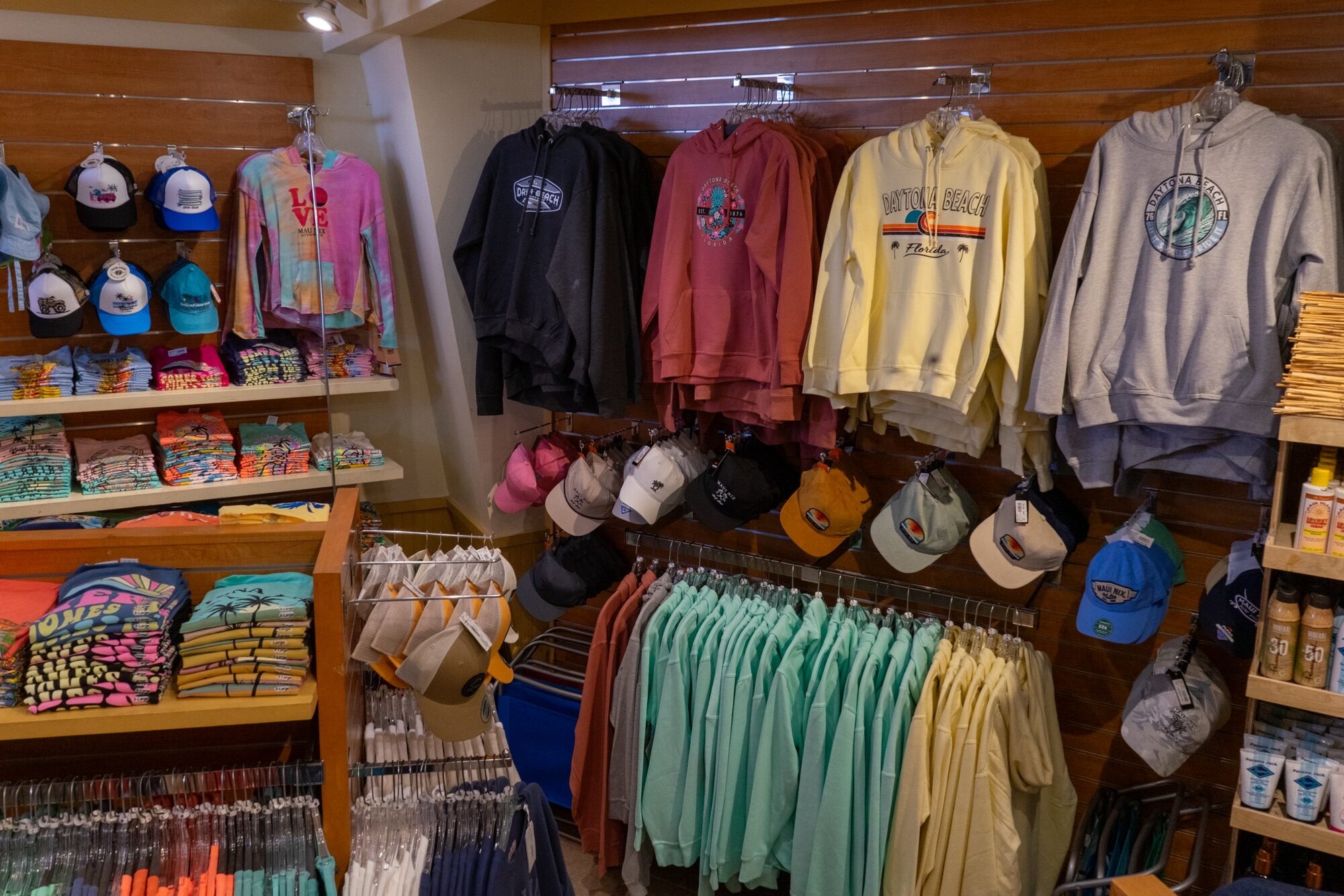 Maui Nix Store Tour