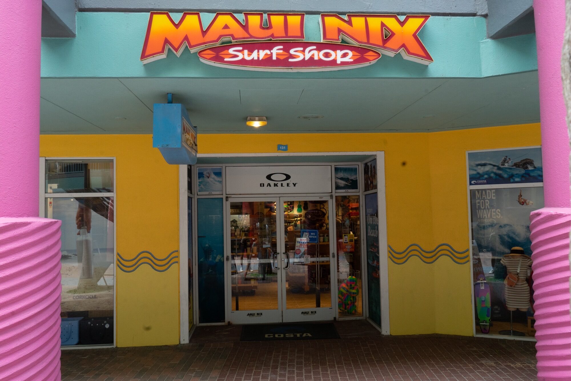 Maui Nix Store Tour